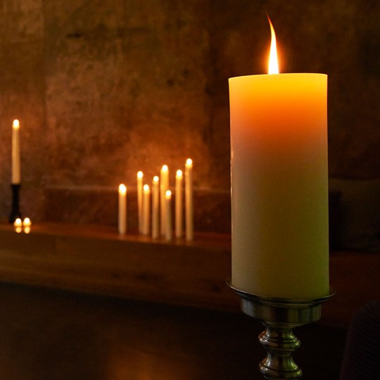 Stumpenkerze gross, natur, 1 Stück Stumpenkerze gross, natur, 1 Stück